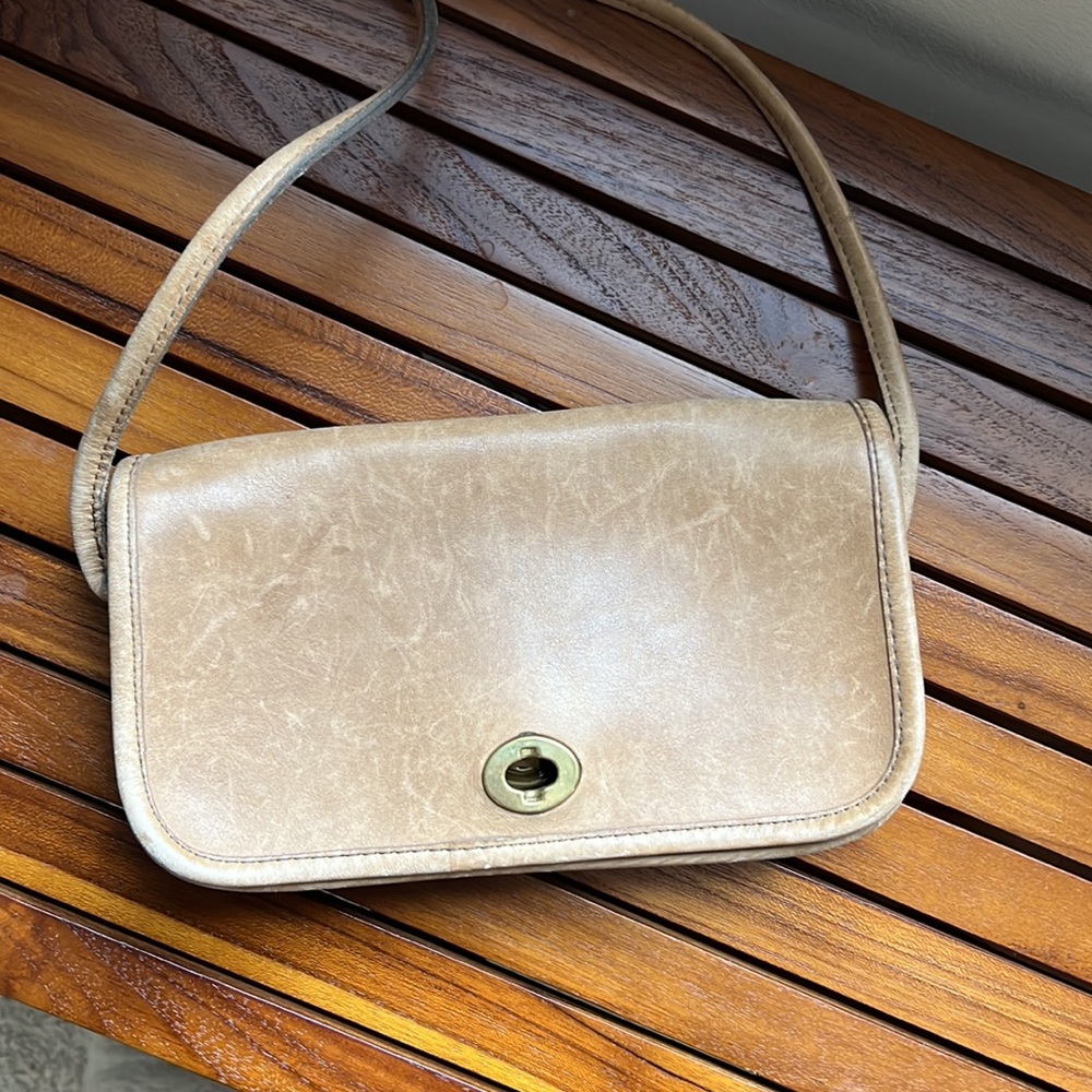 Vintage coach crossbody bag